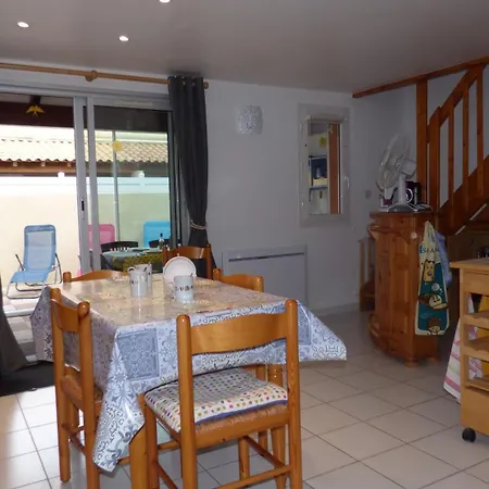 Pavillon T3 Mezzanine, La Baie Des Oliviers Iii, Plage Holiday home *